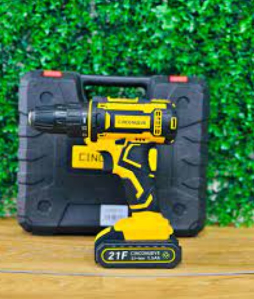 SET DE TALADRO 2 BATERIAS 21 V 26 PZ AMARILLO HASS/ AM